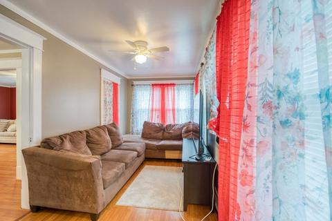 216 Jasper St, Springfield, MA 01109 photo 19