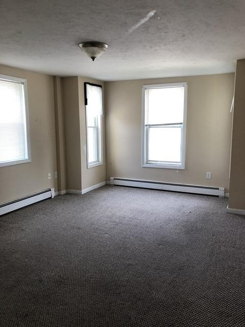 71 Main St, Blackstone, MA 01504 photo 5