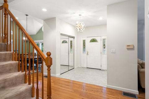 77 Ardmore Rd, Needham, MA 02494 photo 2