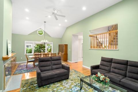 77 Ardmore Rd, Needham, MA 02494 photo 4
