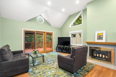 77 Ardmore Rd, Needham, MA 02494 photo 3