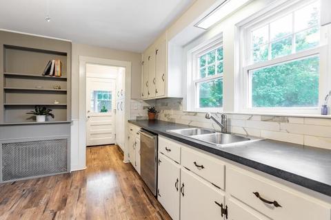 33 Winter St, Reading, MA 01867 photo 9