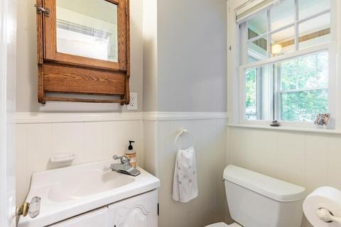 33 Winter St, Reading, MA 01867 photo 12