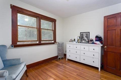 162 Heard St, Worcester, MA 01603 photo 15