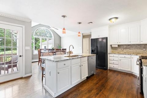 32 Jasons Path, Walpole, MA 02081 photo 7