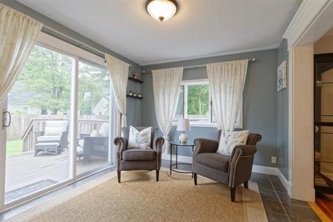 8 Laurel St, Beverly, MA 01915 photo 10