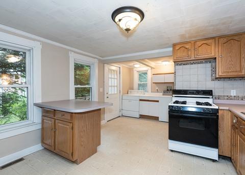 365 E Main St, Chicopee, MA 01020 photo 21