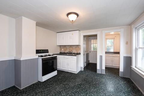 365 E Main St, Chicopee, MA 01020 photo 10