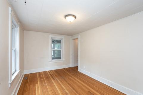 365 E Main St, Chicopee, MA 01020 photo 8