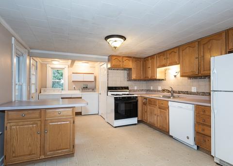 365 E Main St, Chicopee, MA 01020 photo 20