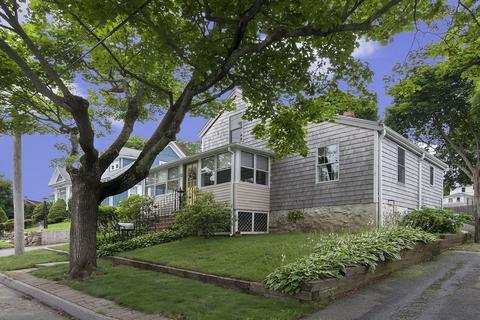 20 Davis Rd, Beverly, MA 01915 photo 2