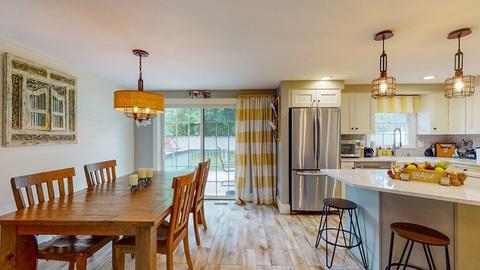 2 Orrison St, Worcester, MA 01609 photo 5