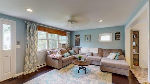 2 Orrison St, Worcester, MA 01609 photo 2