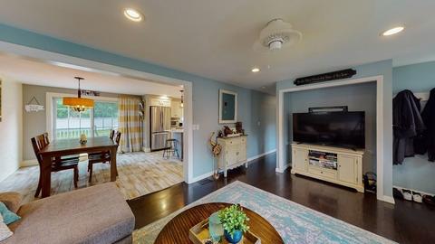 2 Orrison St, Worcester, MA 01609 photo 4