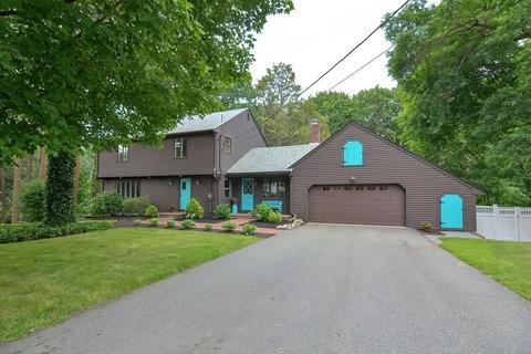 15 Breton Dr, Canton, MA 02021 photo 1