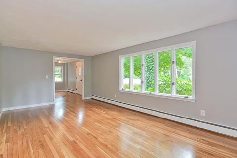 15 Breton Dr, Canton, MA 02021 photo 9