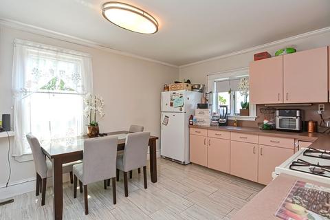 75 Cleveland Ave, Everett, MA 02149 photo 15