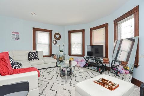 75 Cleveland Ave, Everett, MA 02149 photo 3