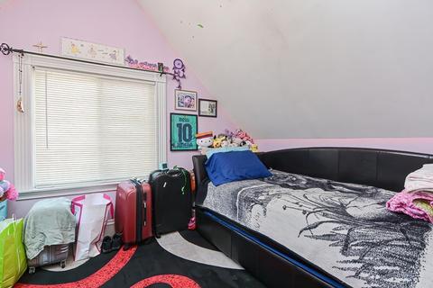75 Cleveland Ave, Everett, MA 02149 photo 11