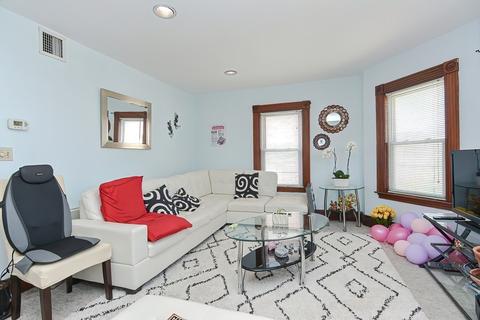 75 Cleveland Ave, Everett, MA 02149 photo 4