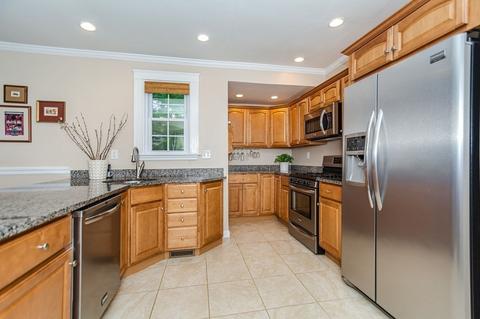 304 Lowell St, Reading, MA 01867 photo 14