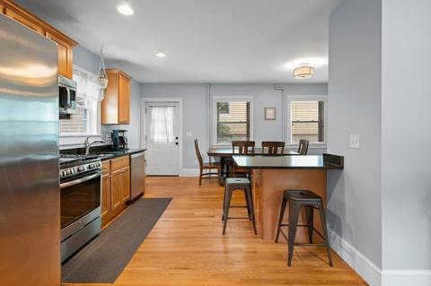 13 Jasper St, Beverly, MA 01915 photo 5