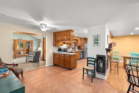 28 Colgate Rd, Beverly, MA 01915 photo 9