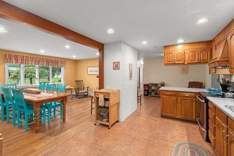 28 Colgate Rd, Beverly, MA 01915 photo 5