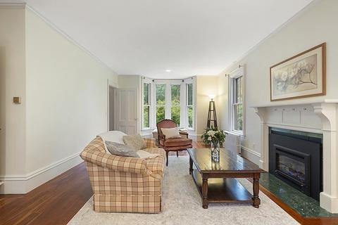 31 Central St, Acton, MA 01720 photo 5