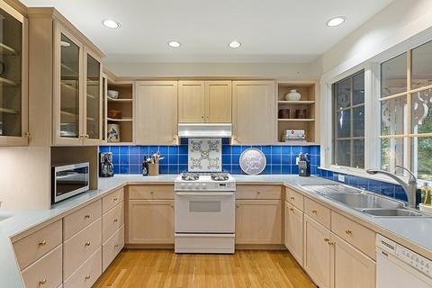 31 Central St, Acton, MA 01720 photo 10