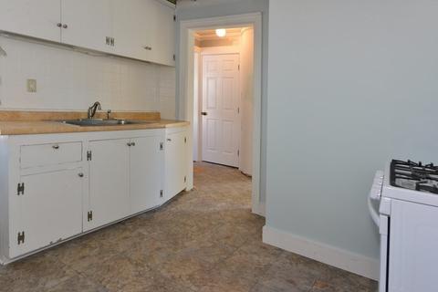 95 Cottage St, Fall River, MA 02721 photo 8