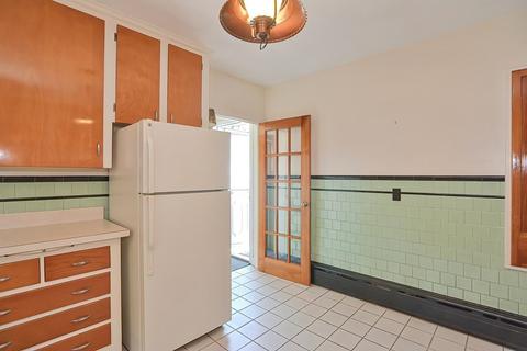 84 Winthrop St, Fall River, MA 02721 photo 7