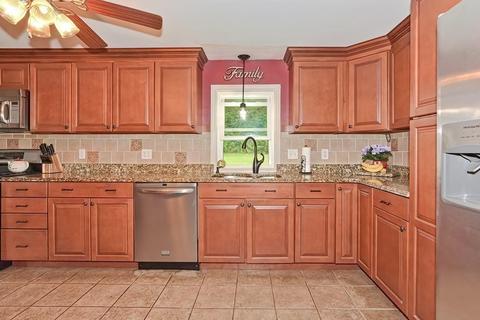 27 Winchester Ave, Worcester, MA 01603 photo 13