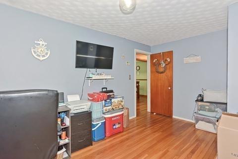 27 Winchester Ave, Worcester, MA 01603 photo 23