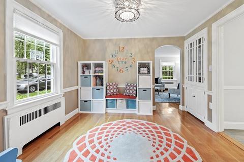90 Laurel Dr, Needham, MA 02492 photo 8