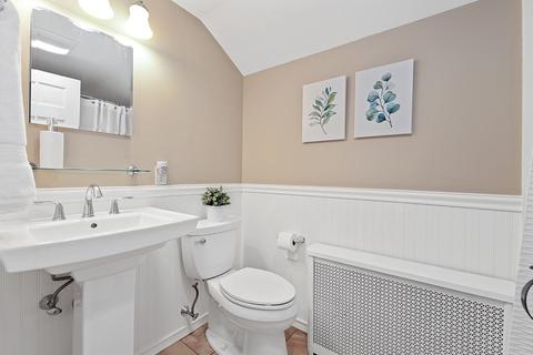90 Laurel Dr, Needham, MA 02492 photo 27