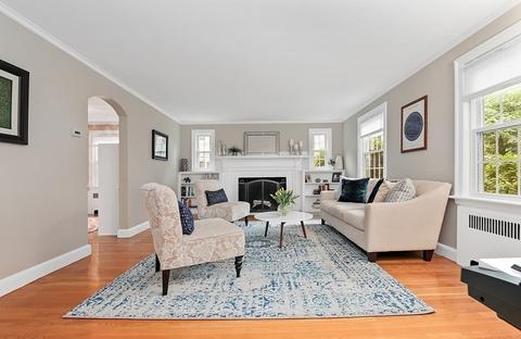 90 Laurel Dr, Needham, MA 02492 photo 5
