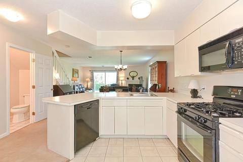 19 Garden St #101, Danvers, MA 01923 photo 25