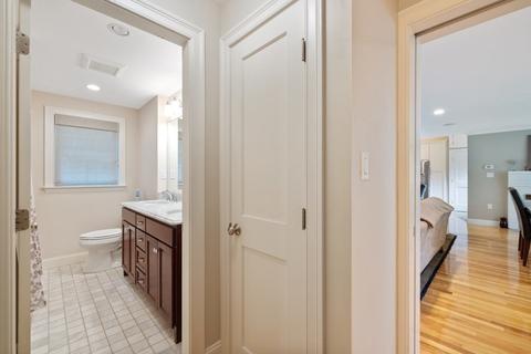 25 May St, Marblehead, MA 01945 photo 12
