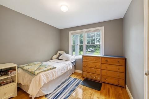 25 May St, Marblehead, MA 01945 photo 17