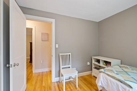 25 May St, Marblehead, MA 01945 photo 18
