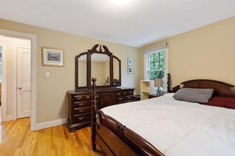 25 May St, Marblehead, MA 01945 photo 14