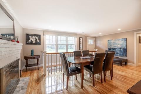 25 May St, Marblehead, MA 01945 photo 6