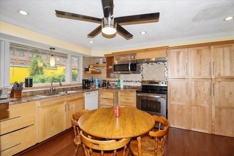 14 Wilbraham Ave, Springfield, MA 01109 photo 3