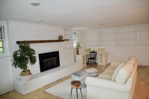 51 Mohawk St, Danvers, MA 01923 photo 16