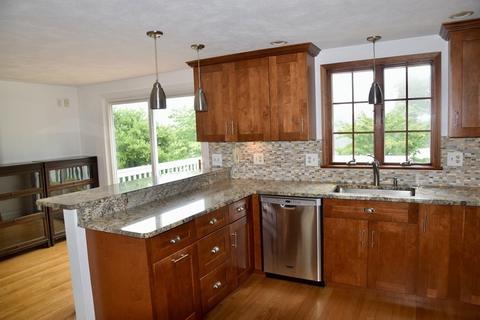 51 Mohawk St, Danvers, MA 01923 photo 6