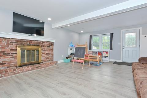 5 Stephen St, Norton, MA 02766 photo 5