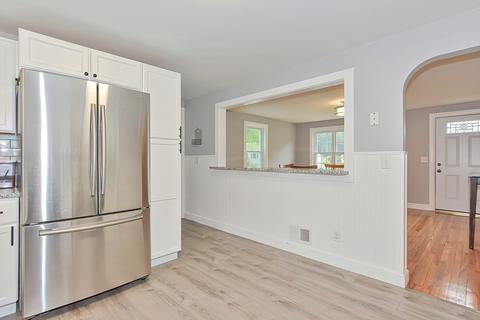 5 Stephen St, Norton, MA 02766 photo 8