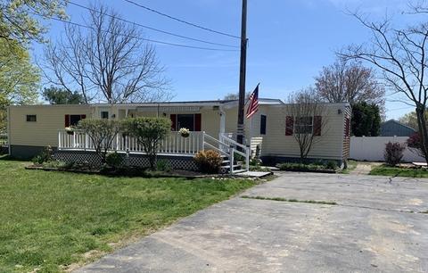 56 Anthony St, Acushnet, MA 02743 photo 3