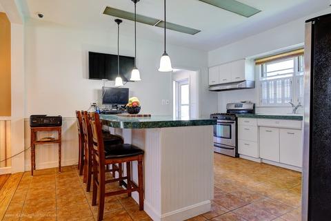 330 Harvard St, Fall River, MA 02720 photo 13
